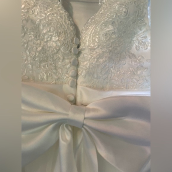 JJ’s House Flower Girl Dress in Ivory - Picture 2 of 7